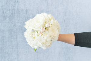 Classic White: Posey Bouquet